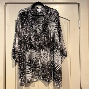 Fashion Bug sheer 3/4 sleeve blouse, great used condition.